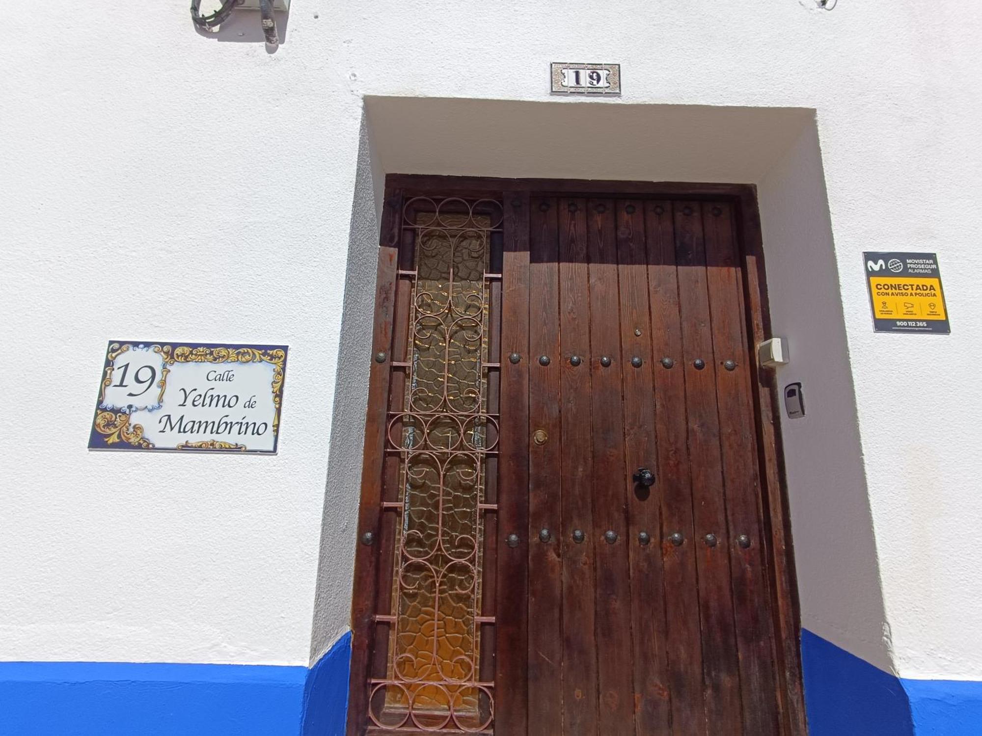 Calle Yelmo De Mambrino 19 Campo De Criptana Luaran gambar
